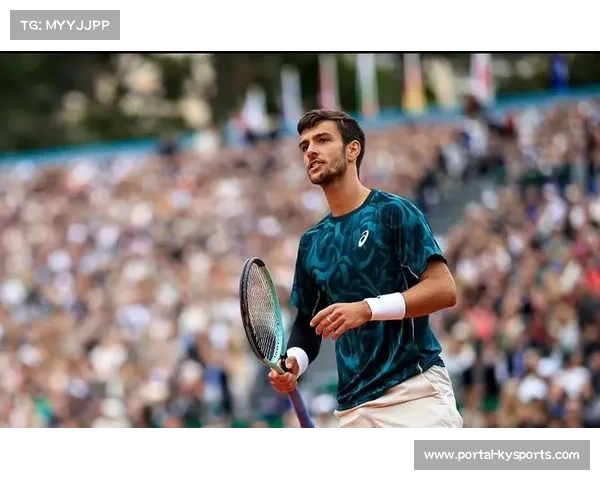 ATP总决赛双打赛场冷门频出,新生代组合表现抢眼 ATP总决赛双打赛场冷门频出,新生代组合表现抢眼